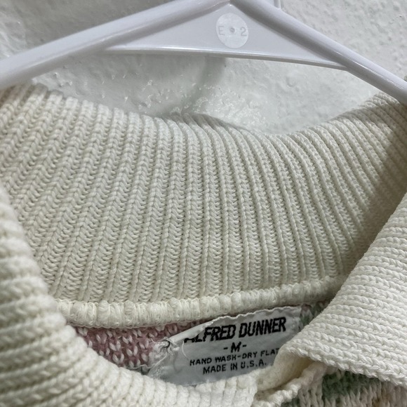 Vintage Alfred Dunner AOP Pastel Snowflakes Sweater Grandma Winter Size Medium - Picture 2 of 6